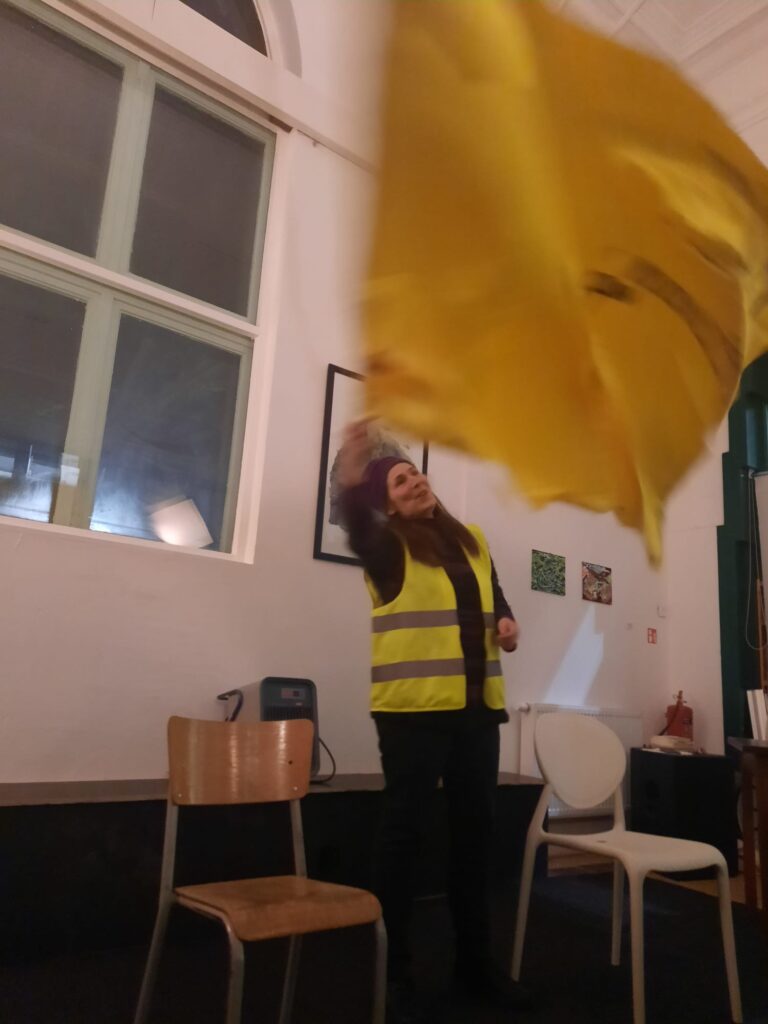 Agathe POIRIER - Conférence gesticulée "Le pouvoir c'est nous !"