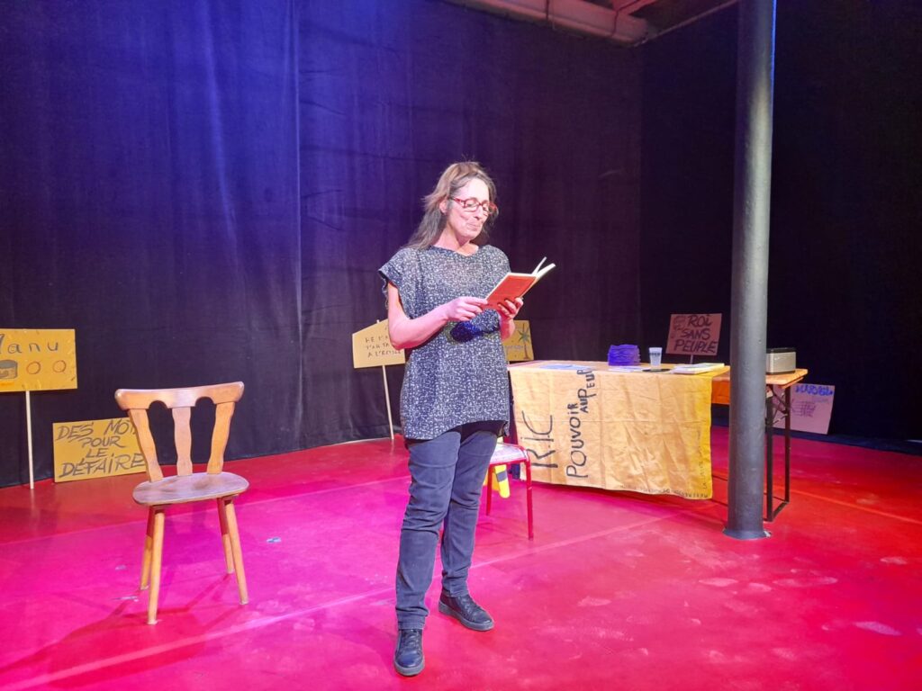 Agathe POIRIER - Conférence gesticulée "Le pouvoir c'est nous !"