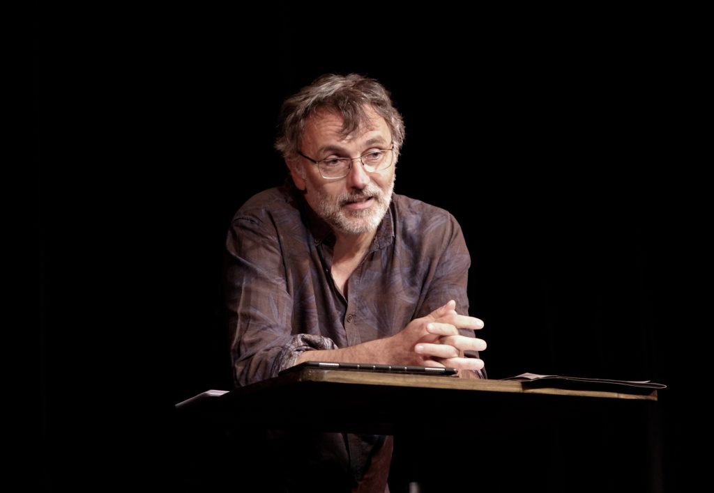 Frédéric NOBILEAU - Conférence gesticulée "Du tableau noir au comptoir"