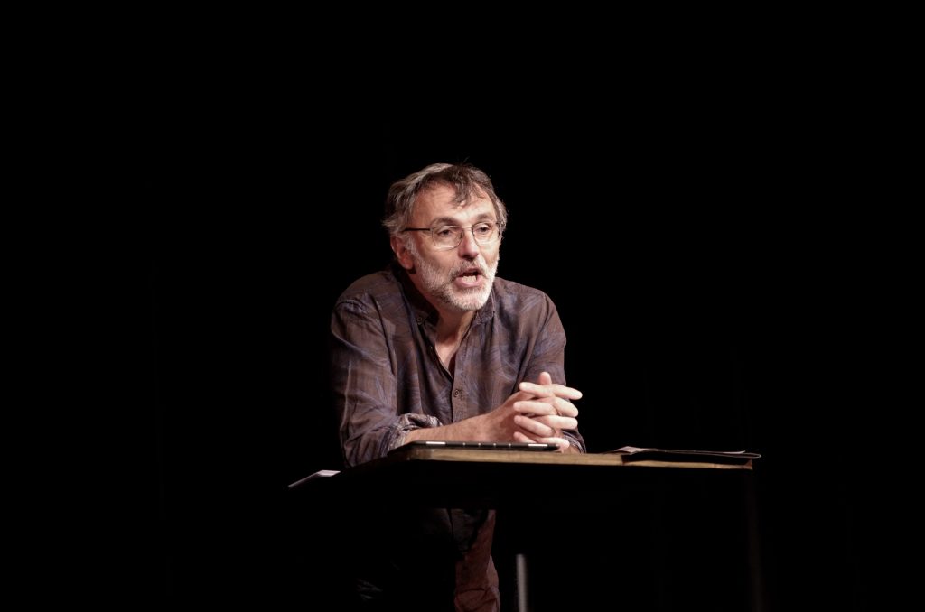 Frédéric NOBILEAU - Conférence gesticulée "Du tableau noir au comptoir"