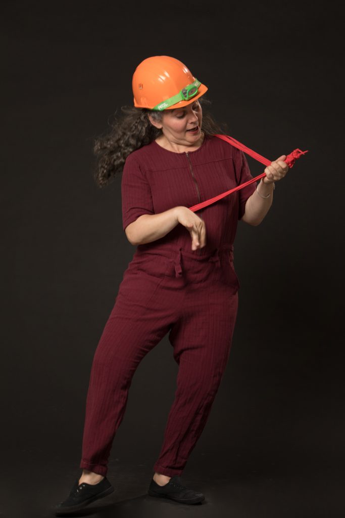 Hélène VITORGE - Conférence gesticulée "Impertinente du spectacle"