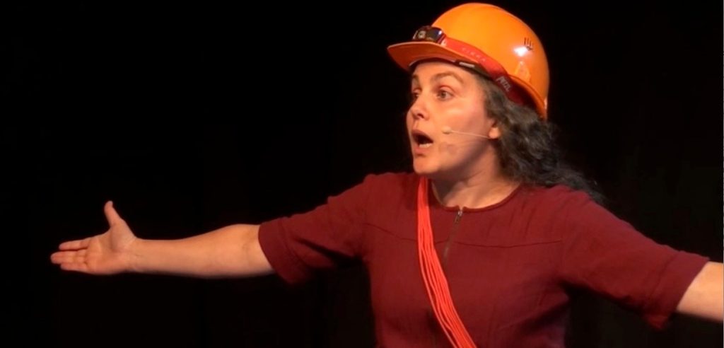 Hélène VITORGE - Conférence gesticulée "Impertinente du spectacle"
