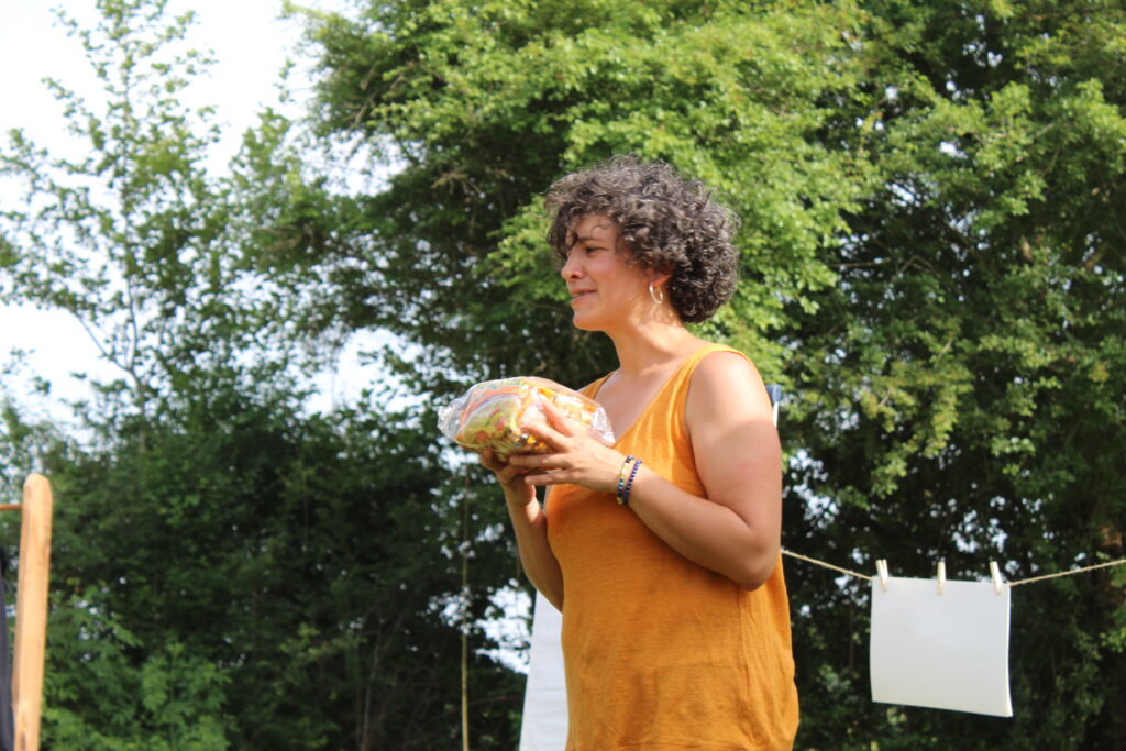 Madeline CARLIN - Conférence gesticulée "L'avenir est dans le pré"